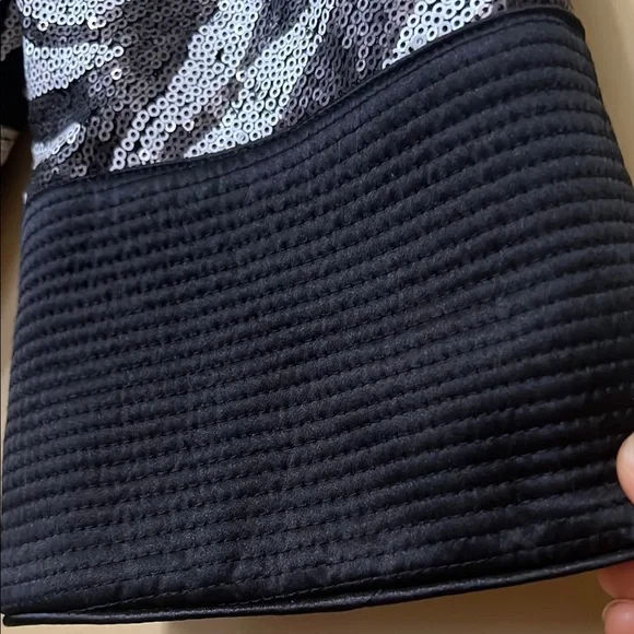 Chic Zebra Patterned Jacket - Picture 3 of 16